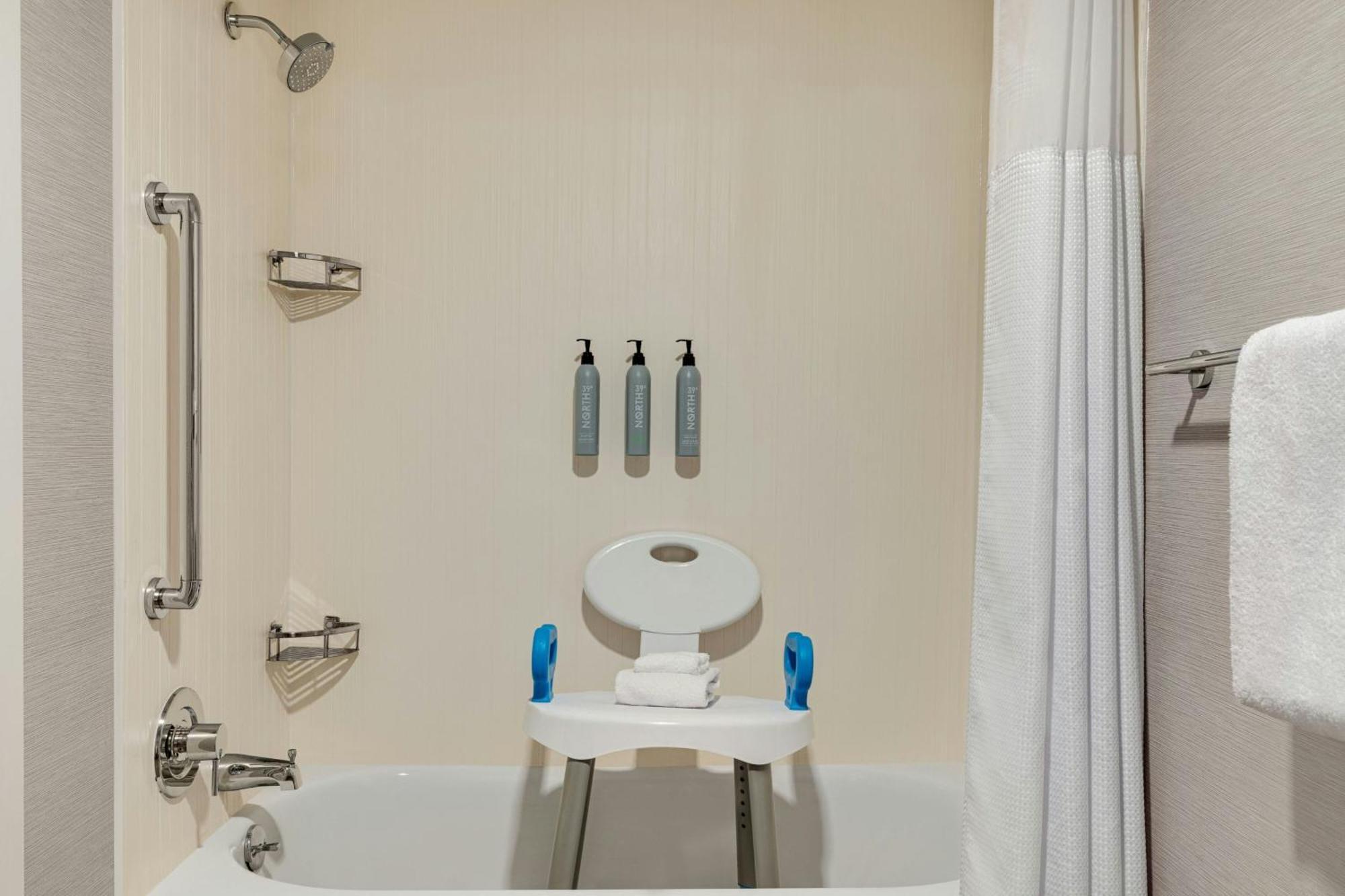 Courtyard Brandywine 3*