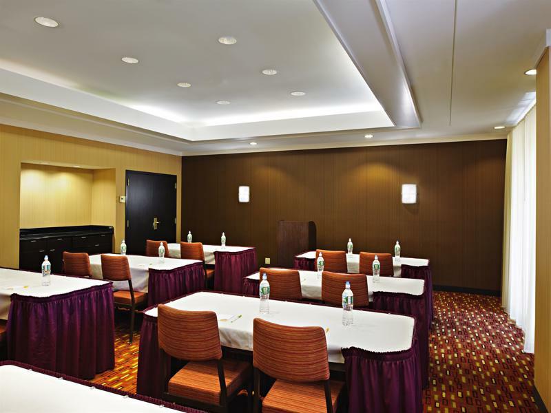 Hotel Courtyard Brandywine 3*
